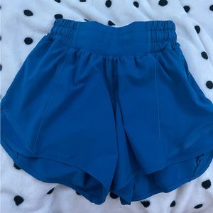 4" Lululemon Hotty hots